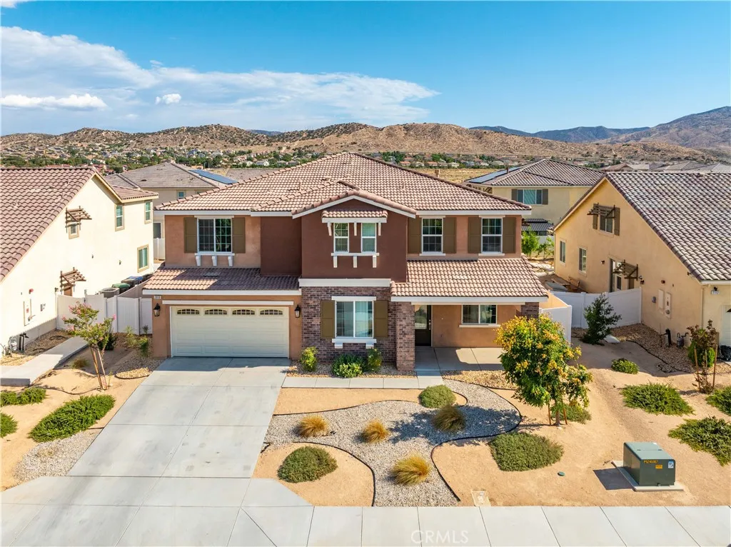 2050 Helconia Court, Palmdale, California 93551 home-pic-0