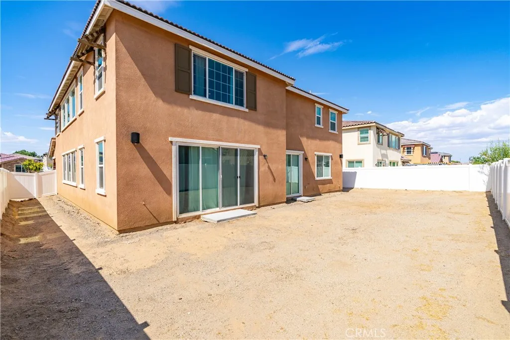 2050 Helconia Court, Palmdale, California 93551 home-pic-54
