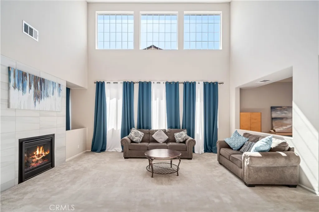 2050 Helconia Court, Palmdale, California 93551 home-pic-7