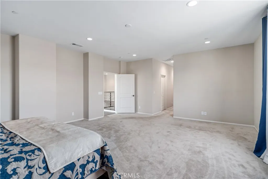 2050 Helconia Court, Palmdale, California 93551 home-pic-35