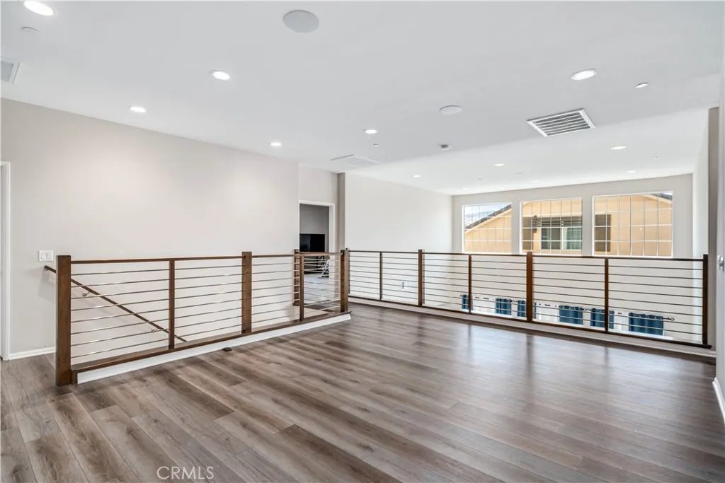 2050 Helconia Court, Palmdale, California 93551 home-pic-31