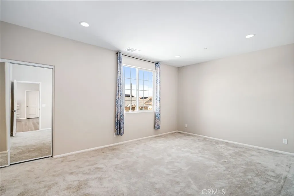 2050 Helconia Court, Palmdale, California 93551 home-pic-48