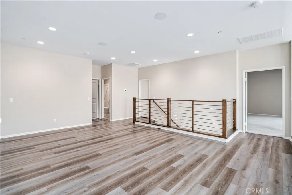 2050 Helconia Court, Palmdale, California 93551 home-pic-32