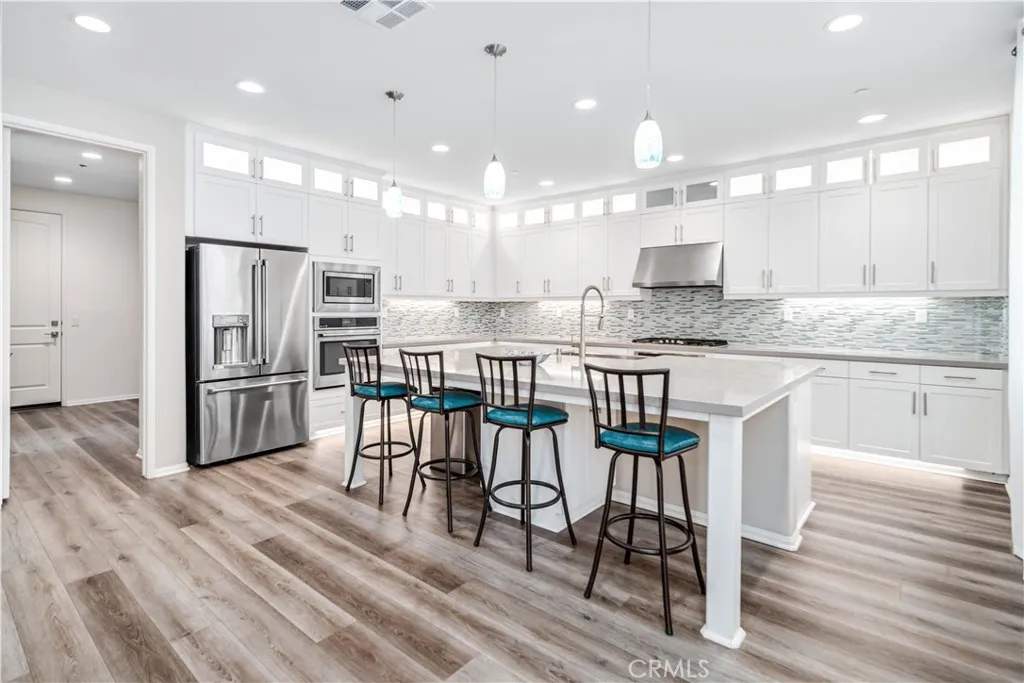 2050 Helconia Court, Palmdale, California 93551 home-pic-19