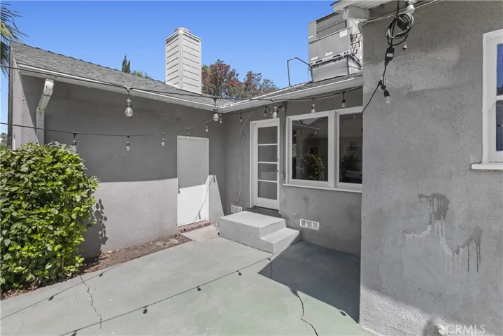 6700 Densmore Avenue, Van Nuys, California 91406
