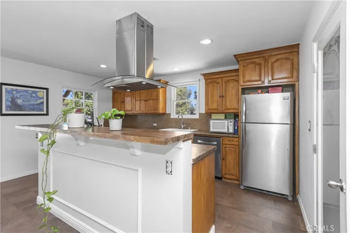 6700 Densmore Avenue, Van Nuys, California 91406
