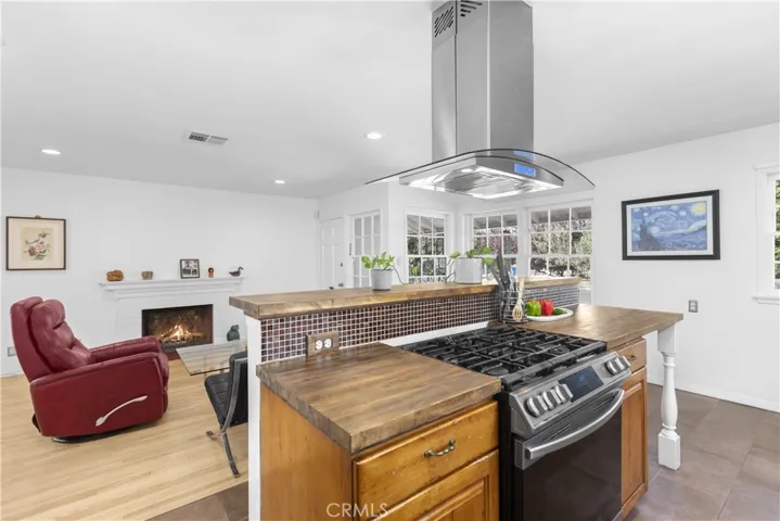6700 Densmore Avenue, Van Nuys, California 91406