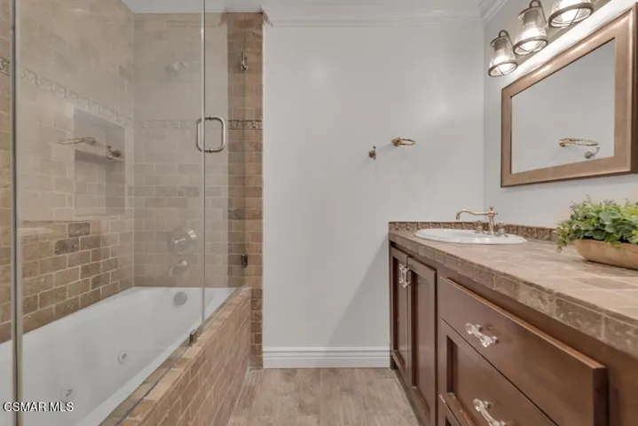 6344 Kerryhill Ct-HsHProd-26