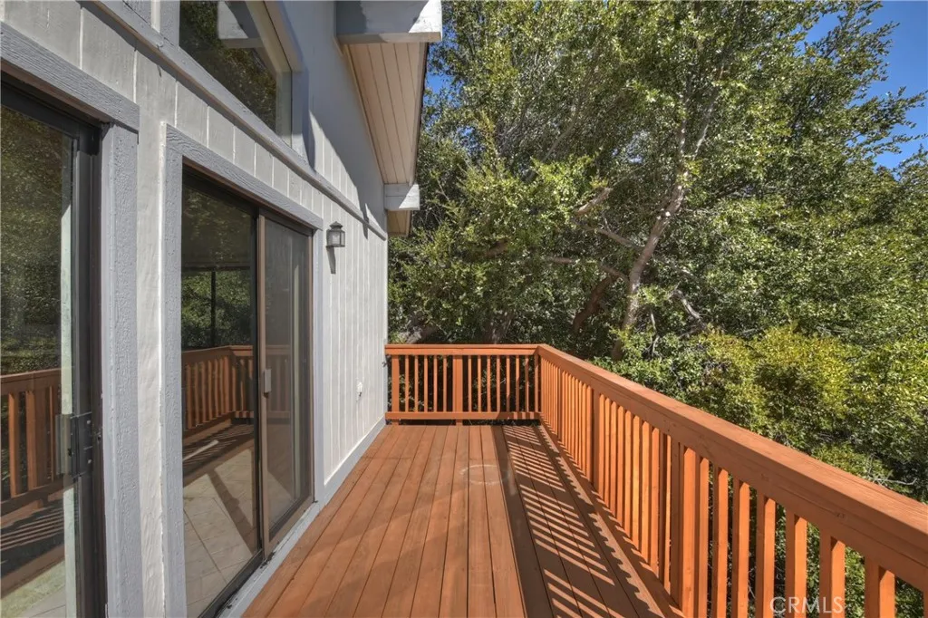 688 Arth Drive, Crestline, California 92325 home-pic-23