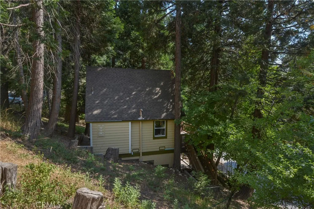 761 Arrowhead Villa Road, Lake Arrowhead, California 92352 home-pic-2