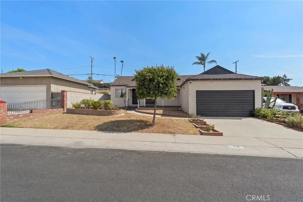 216 E Markland Drive, Monterey Park, California 91755, 3 Bedrooms Bedrooms, ,1 BathroomBathrooms,Residential,For Sale,Markland,HD25174111