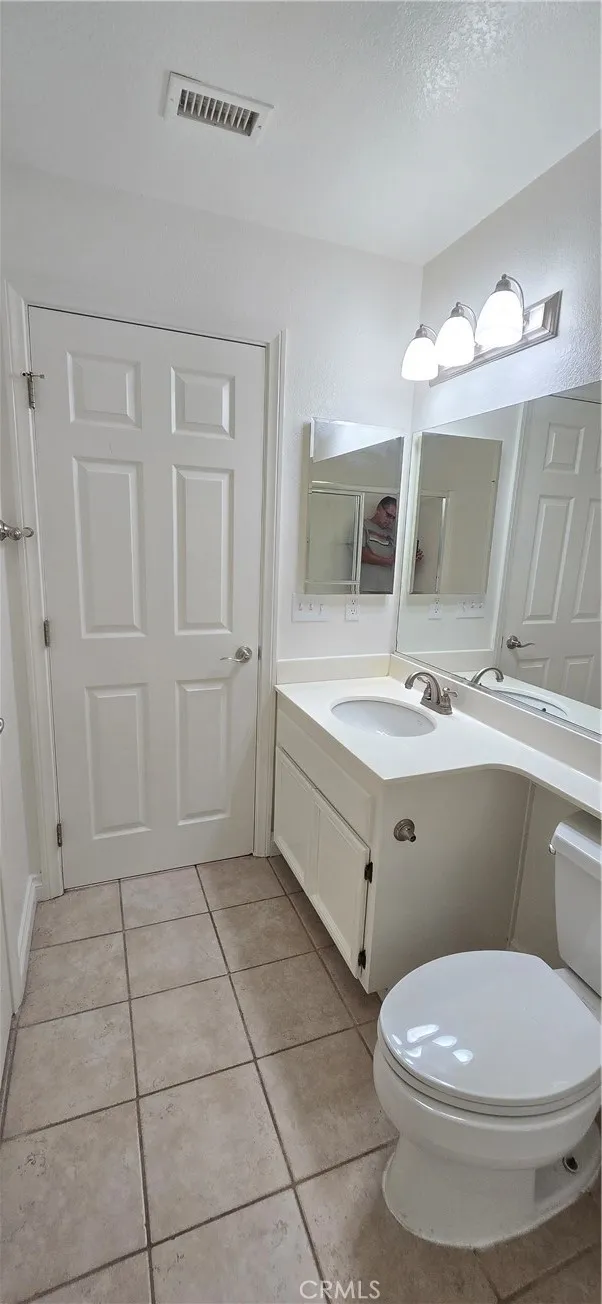 2110 Almeria Street 106, Corona, California 92879 home-pic-57