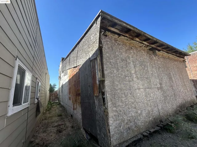 View of property exterior