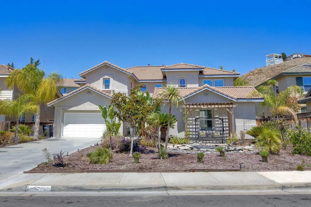 23394 Blue Gardenia Ln, Murrieta, California 92562, 5 Bedrooms Bedrooms, ,4 BathroomsBathrooms,Residential,For Sale,Blue Gardenia Ln,250035266SD