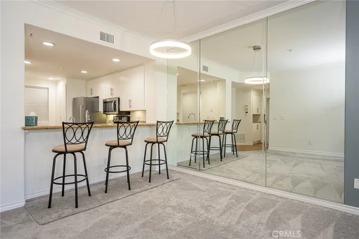 2243 Martin 209, Irvine, California 92612