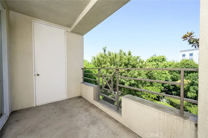 2243 Martin 209, Irvine, California 92612