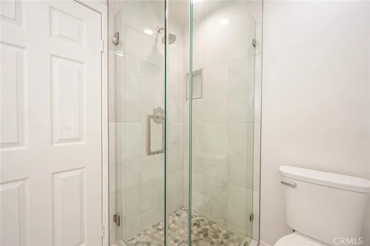 2243 Martin 209, Irvine, California 92612