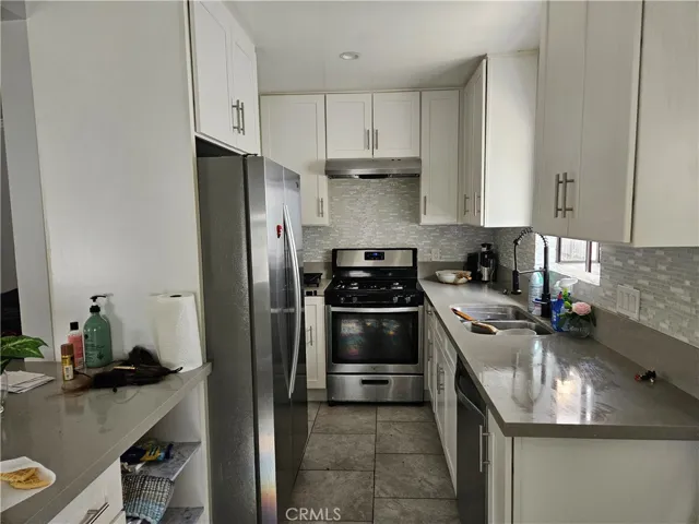 2607 Rockefeller Lane, Redondo Beach, California 90278