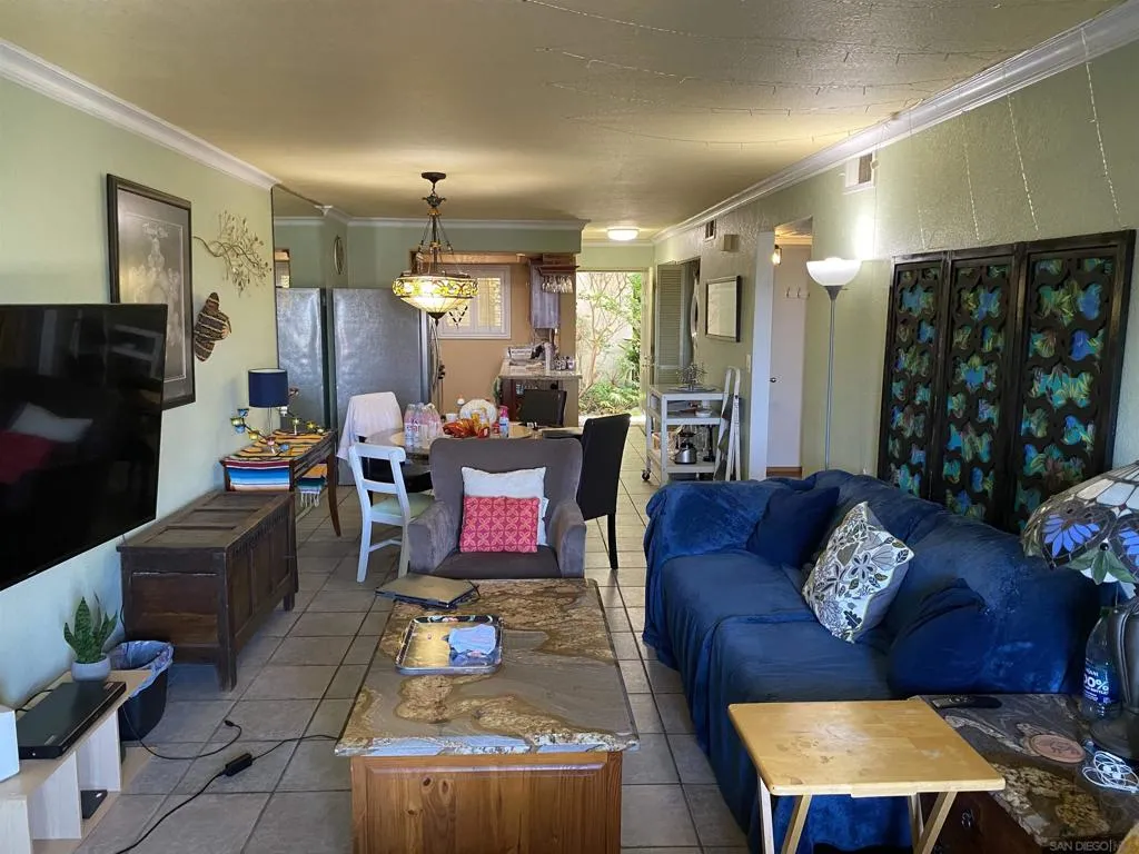 4794 Arizona Street 104, San Diego, California 92116 home-pic-4
