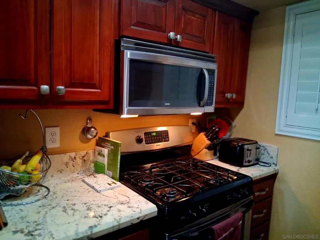 4794 Arizona Street 104, San Diego, California 92116 home-pic-28