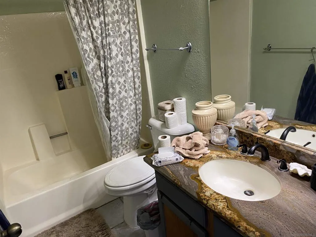 4794 Arizona Street 104, San Diego, California 92116 home-pic-7