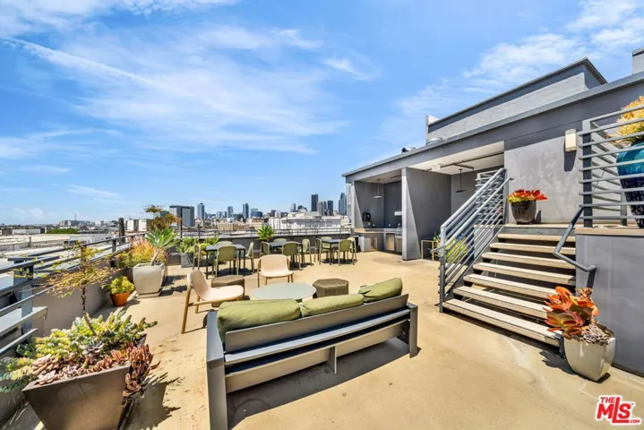 825 E 4th Street 103, Los Angeles, California 90013
