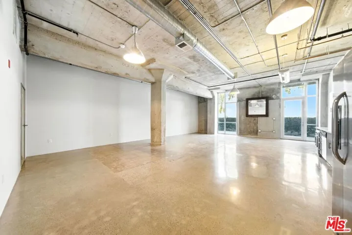 825 E 4th Street 103, Los Angeles, California 90013