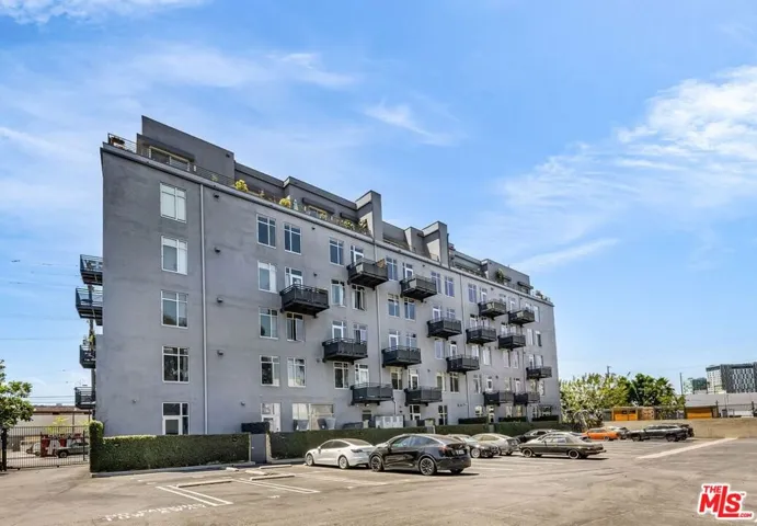 825 E 4th Street 103, Los Angeles, California 90013