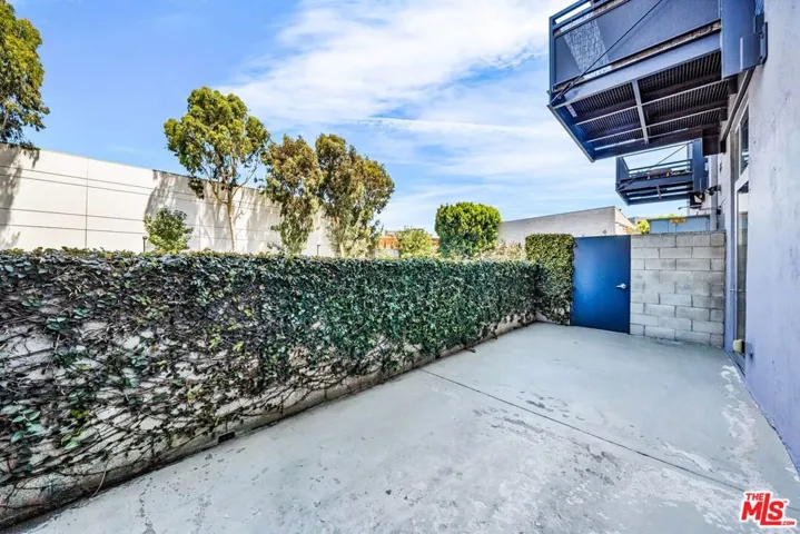 825 E 4th Street 103, Los Angeles, California 90013