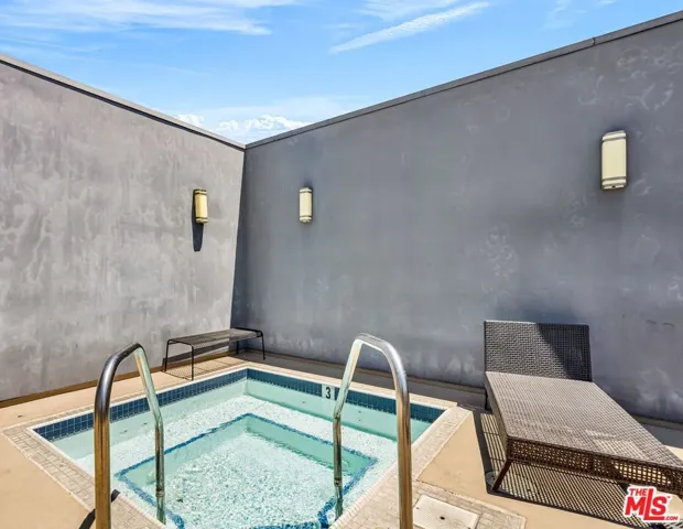 825 E 4th Street 103, Los Angeles, California 90013