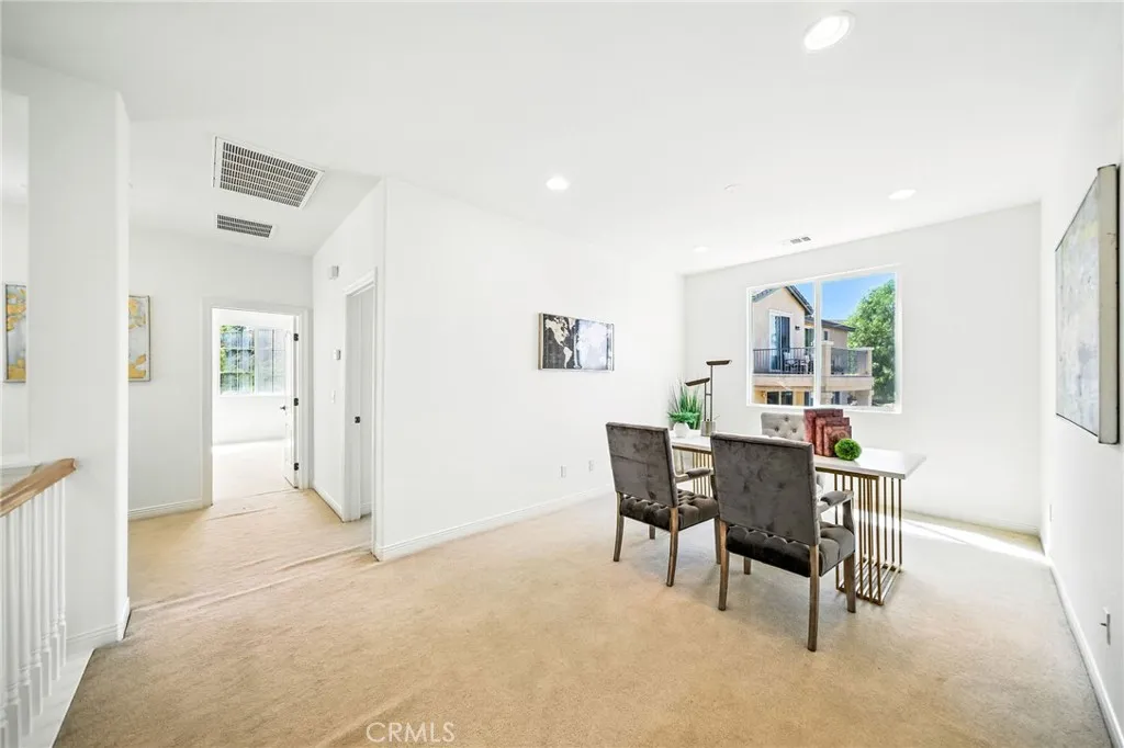 21 Via Palmieki Court, Lake Elsinore, California 92532 home-pic-25