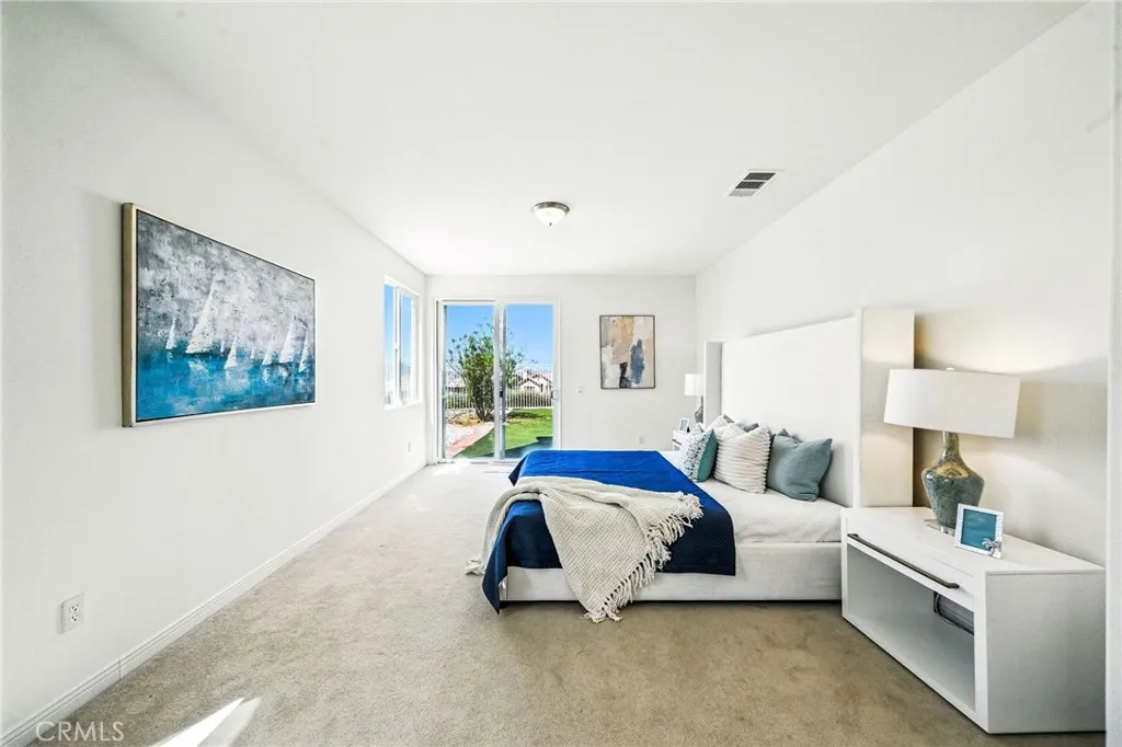 21 Via Palmieki Court, Lake Elsinore, California 92532 home-pic-20