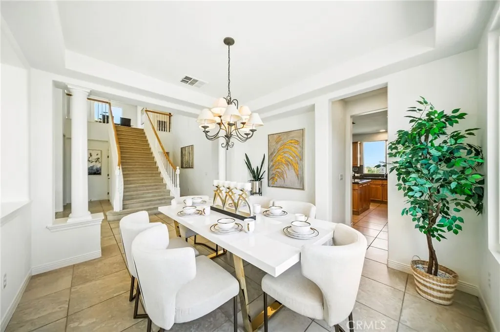 21 Via Palmieki Court, Lake Elsinore, California 92532 home-pic-8