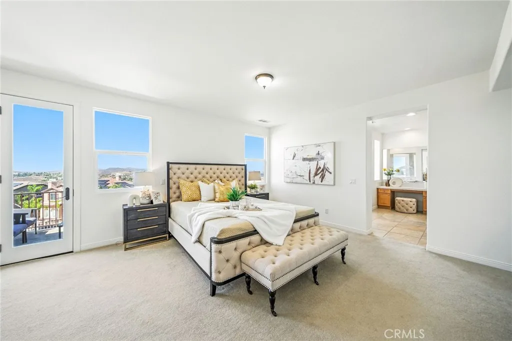21 Via Palmieki Court, Lake Elsinore, California 92532 home-pic-30