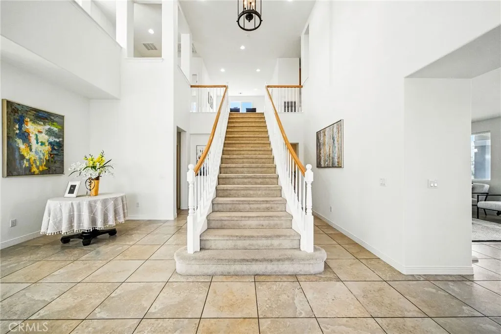 21 Via Palmieki Court, Lake Elsinore, California 92532 home-pic-9