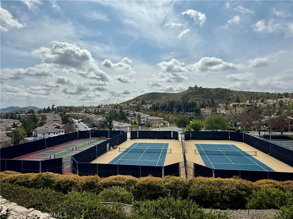 21 Via Palmieki Court, Lake Elsinore, California 92532 home-pic-46