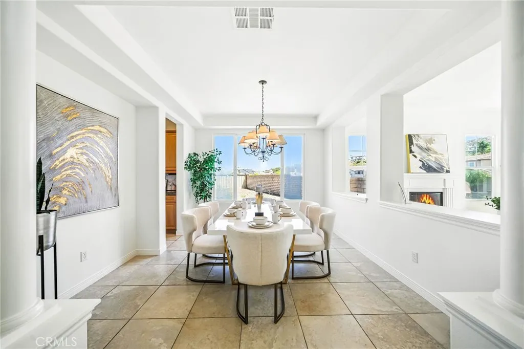 21 Via Palmieki Court, Lake Elsinore, California 92532 home-pic-7