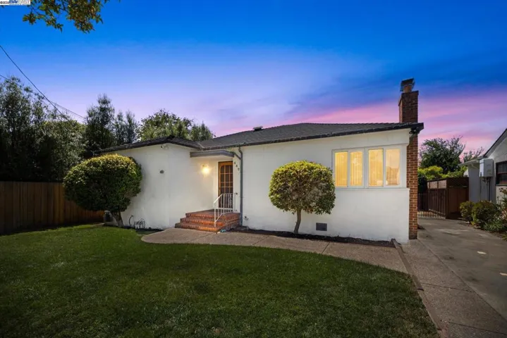 449 Pershing Dr, San Leandro, California 94577