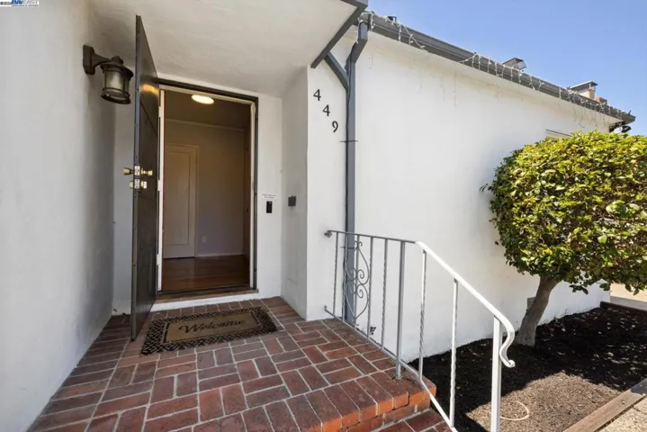 449 Pershing Dr, San Leandro, California 94577