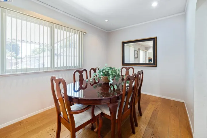 449 Pershing Dr, San Leandro, California 94577