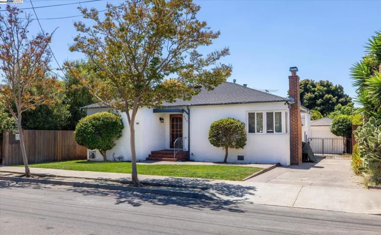 449 Pershing Dr, San Leandro, California 94577