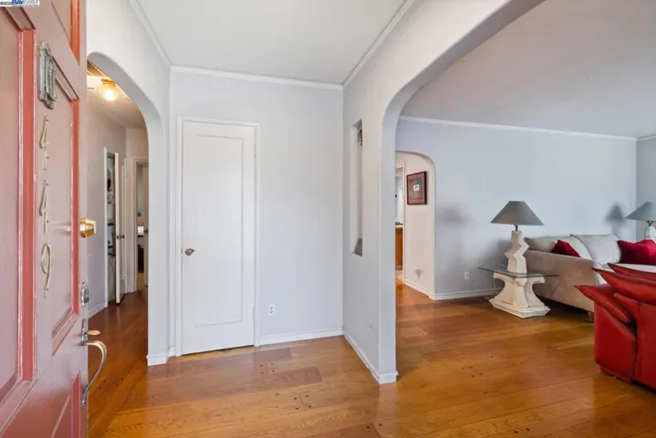 449 Pershing Dr, San Leandro, California 94577
