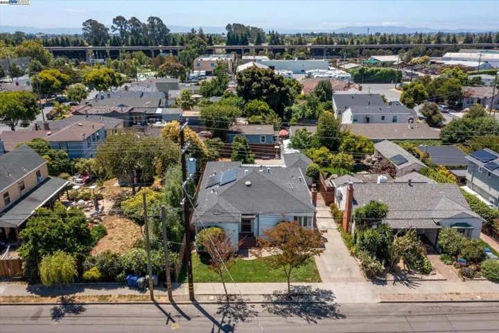 449 Pershing Dr, San Leandro, California 94577