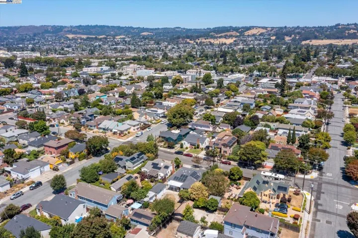 449 Pershing Dr, San Leandro, California 94577