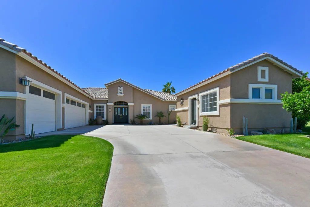 80295 Green Hills Drive, Indio, California 92201 home-pic-5