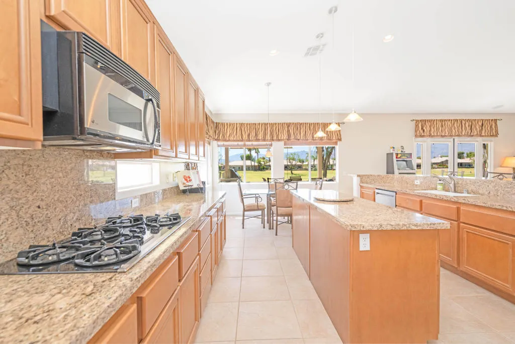 80295 Green Hills Drive, Indio, California 92201 home-pic-15