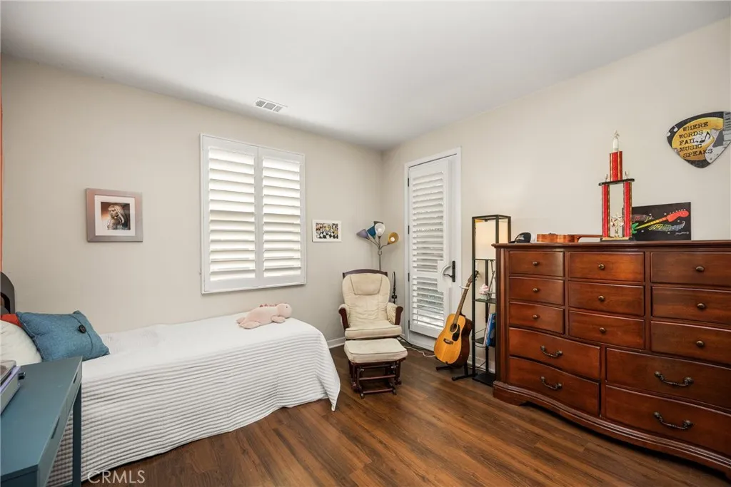 228 Borrego, Irvine, California 92618 home-pic-18