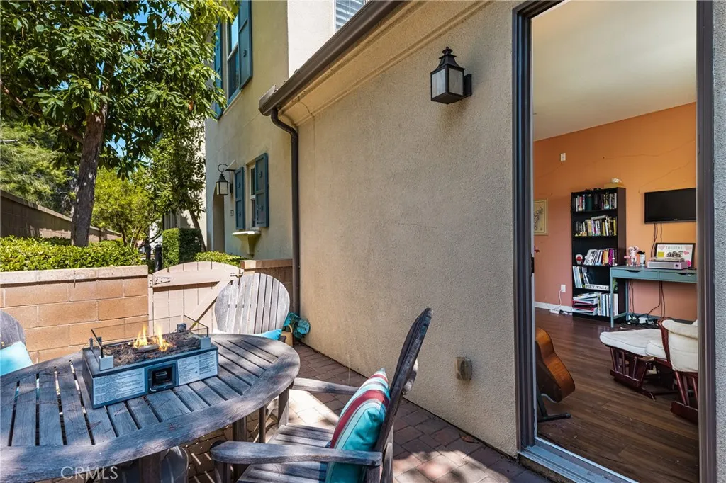 228 Borrego, Irvine, California 92618 home-pic-22