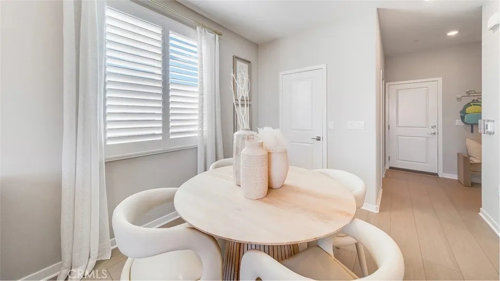 2593 Cloudview Privado, Ontario, California 91761 home-pic-9