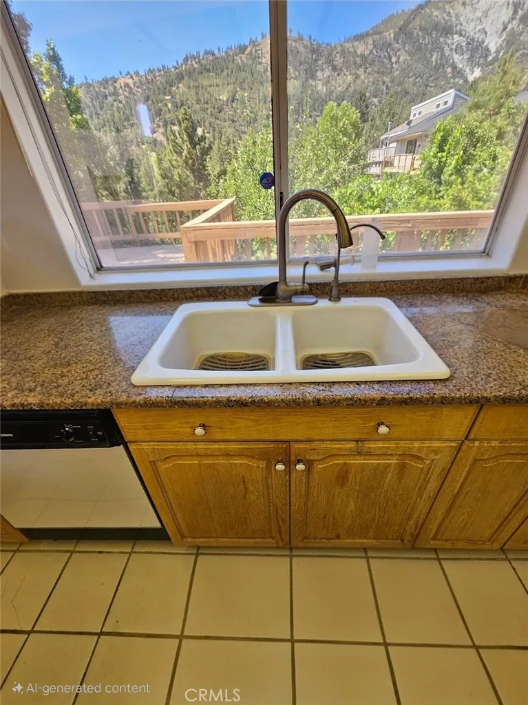 5545 Easter Drive, Wrightwood, California 92397 home-pic-23